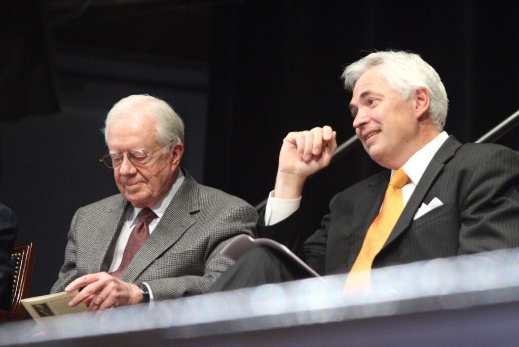President Underwood sitting next to President Jimmy Carter